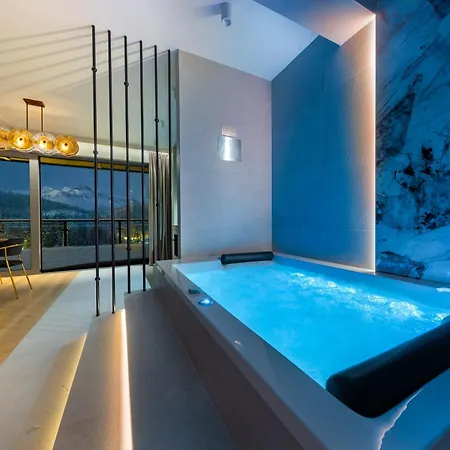 Cyrhla Luxury 4 Bedroom With Air Conditioning, Jacuzzi, Heated Summer Pool, & Salted Saunarium Access By Bqqk Villa Zakopane