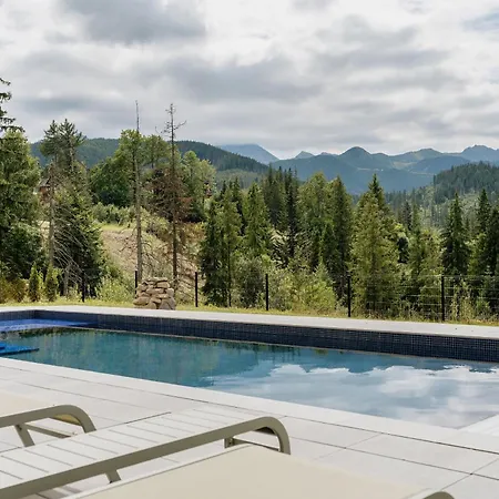 Cyrhla Luxury 4 Bedroom With Air Conditioning, Jacuzzi, Heated Summer Pool, & Salted Saunarium Access By Bqqk Villa *