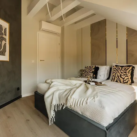Cyrhla Luxury 4 Bedroom With Air Conditioning, Jacuzzi, Heated Summer Pool, & Salted Saunarium Access By Bqqk Villa Zakopane